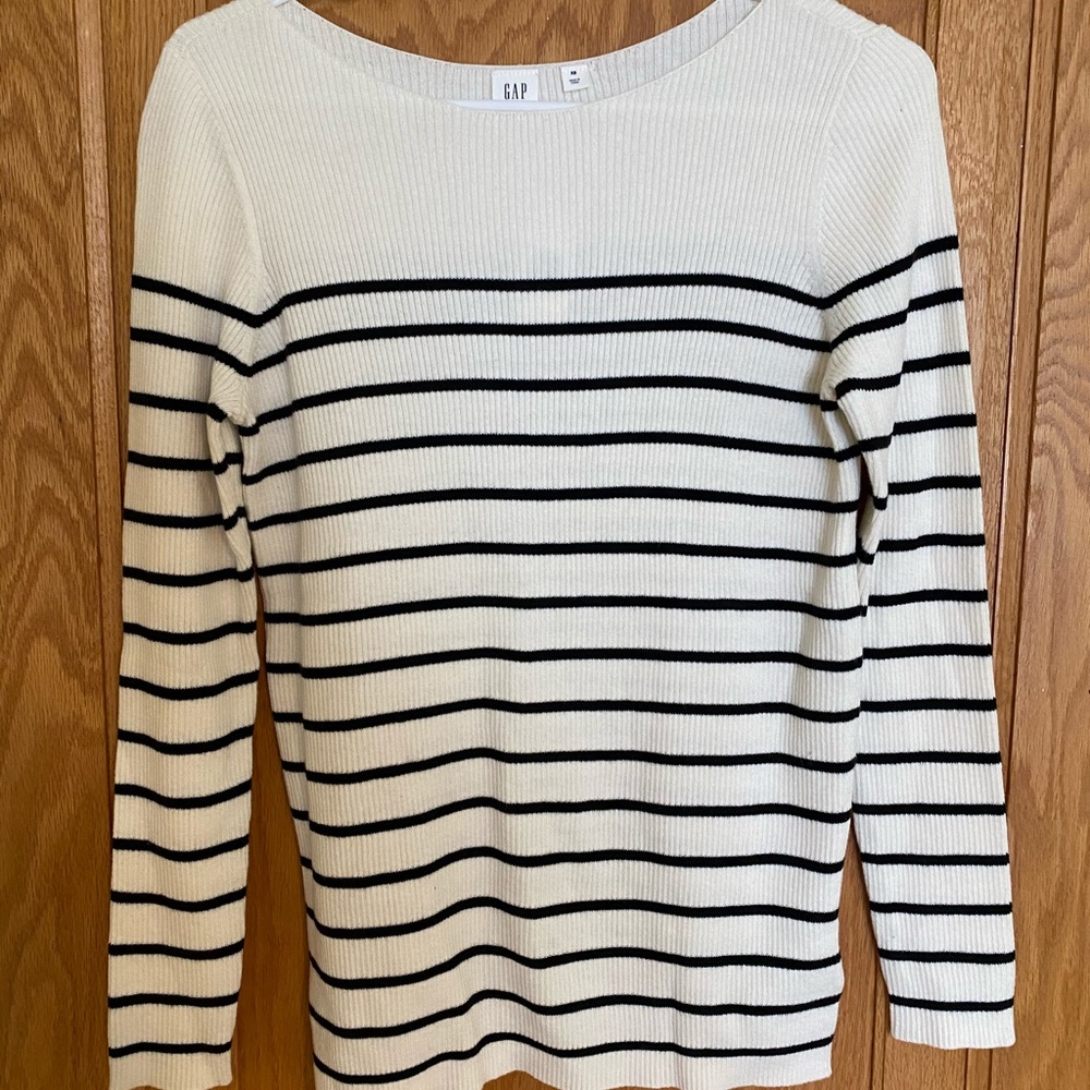 White sweater with black stripes